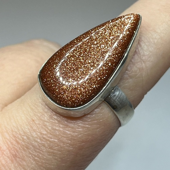 Sparkling Sandstone Gemstone Ring in 925 Silver - Picture 5 of 12